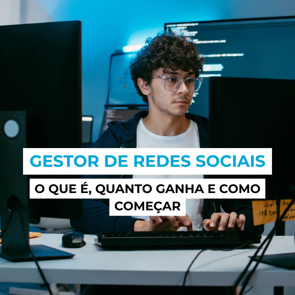 Gestor de redes sociais a trabalhar no computador